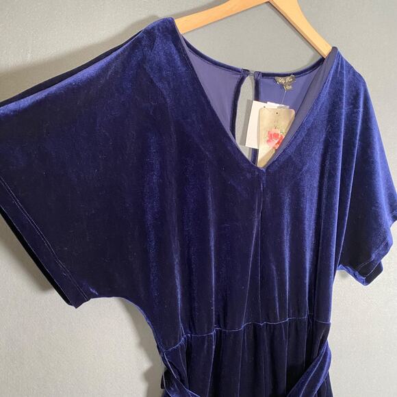 Lily Rose Juniors Velvet Jumpsuit Size XL Blue Belted Flutter Sleeves V-neck NWT - Picture 3 of 14